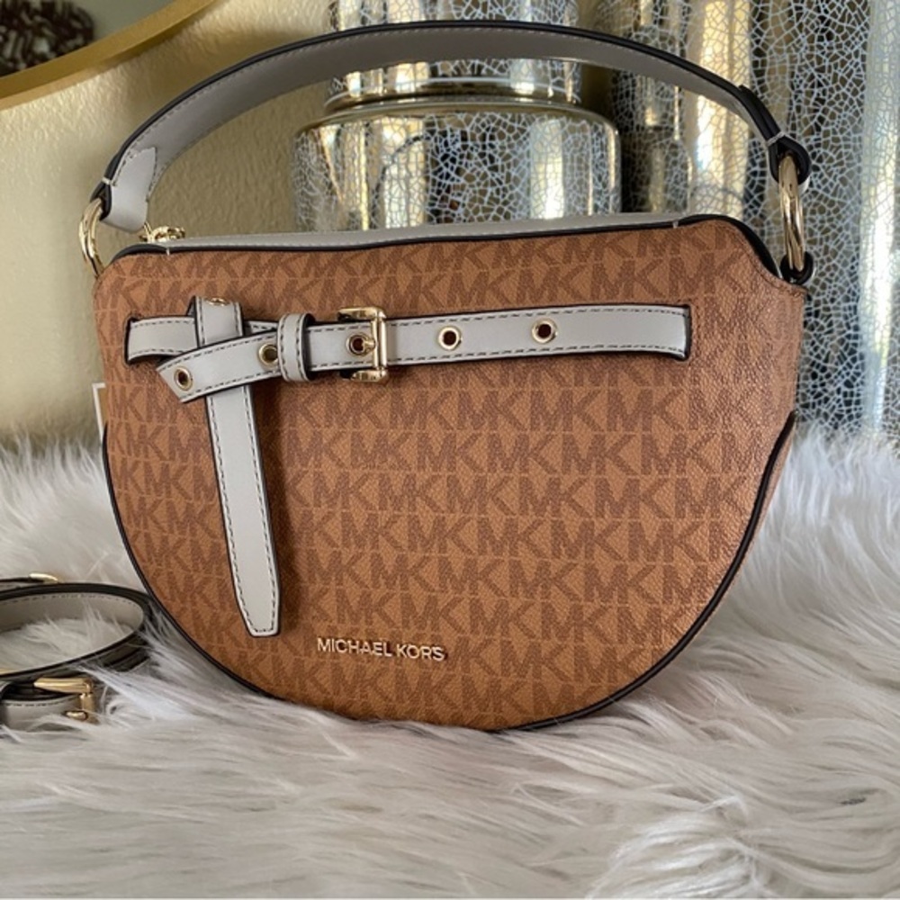 New Michael Kors Emilia Medium Logo Shoulder Bag - Picture 11 of 17
